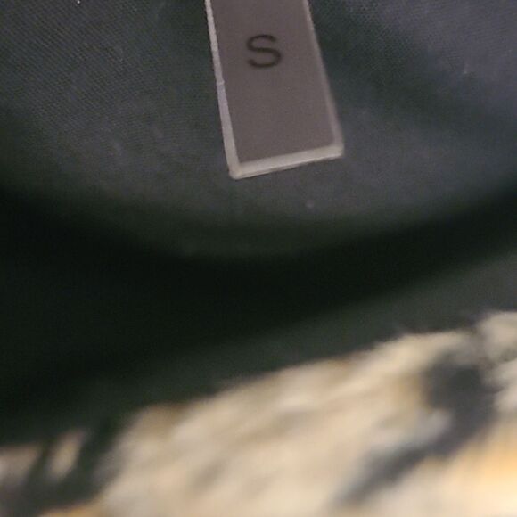 Love Token Faux Fur Round Neck Cropped Jacket Leopard Print Size S - Picture 9 of 10